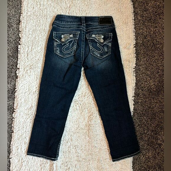 Capri Jeans  - Picture 4 of 5